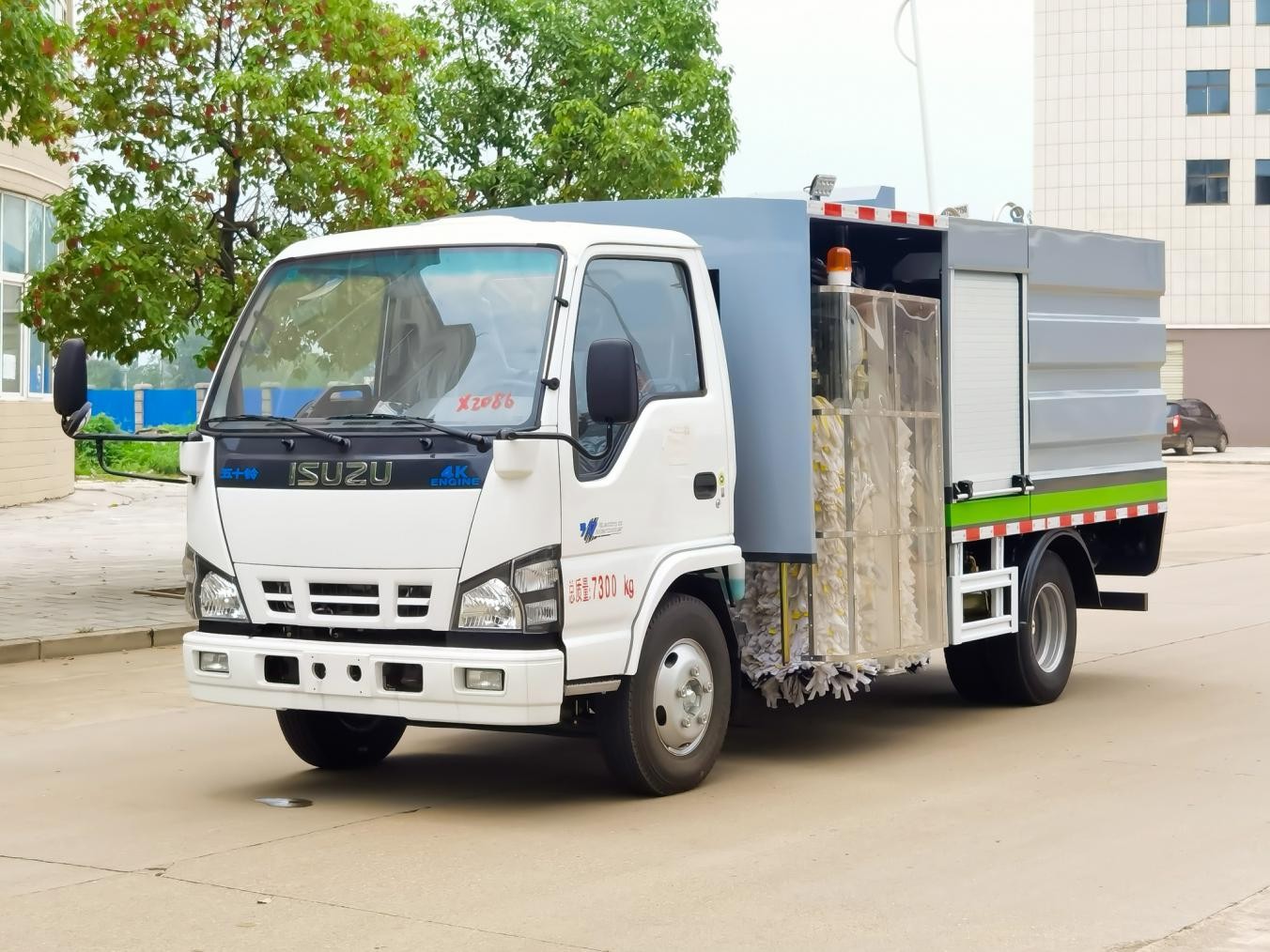 五十铃护栏清洗车